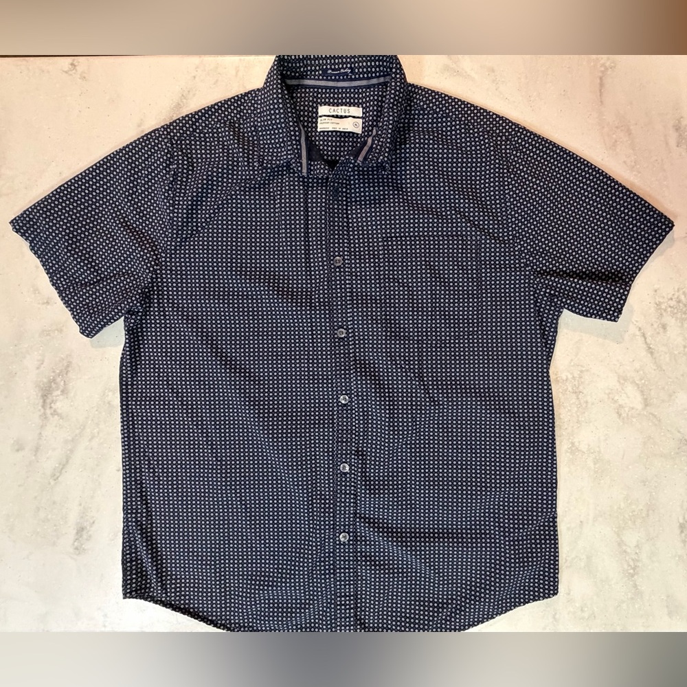 EUC Cactus Slim Fit Premium Cotton Short Sleeve Button Front Shirt Size XL